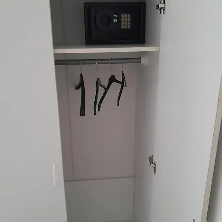 Lubert S.r.o Lägenhet *
